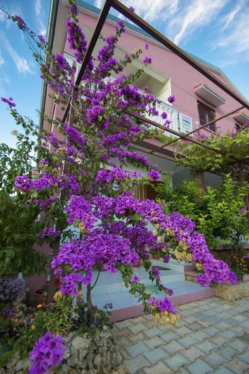 Apartments Zile Starigrad Paklenica Luaran gambar