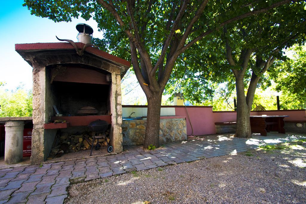 Apartments Zile Starigrad Paklenica Luaran gambar