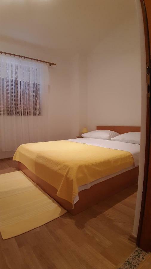 Apartments Zile Starigrad Paklenica Luaran gambar