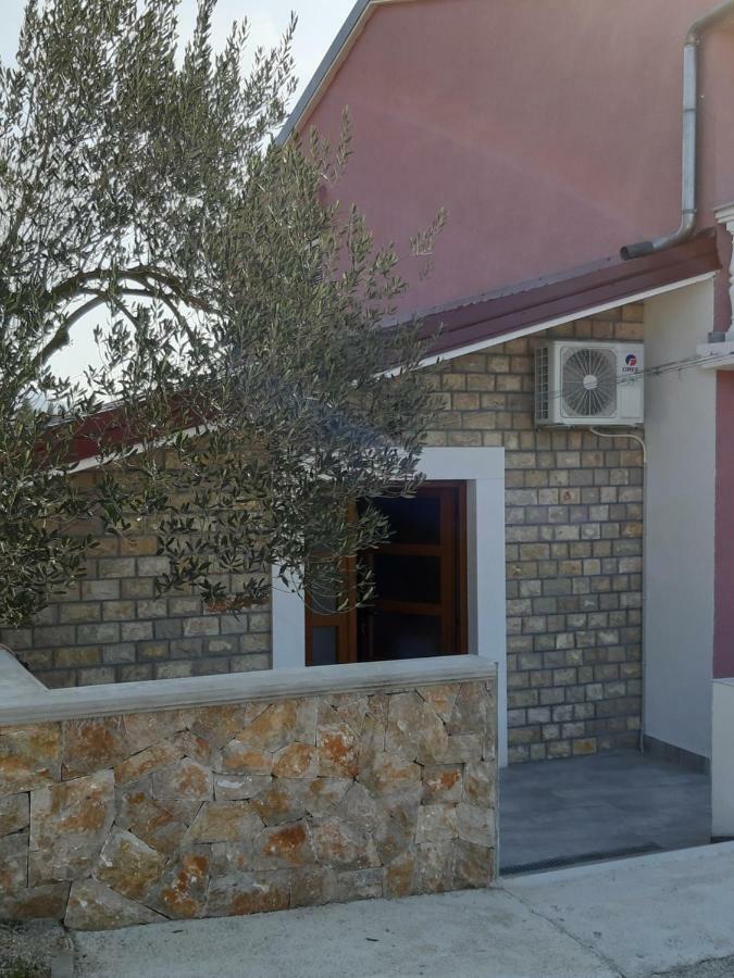 Apartments Zile Starigrad Paklenica Luaran gambar