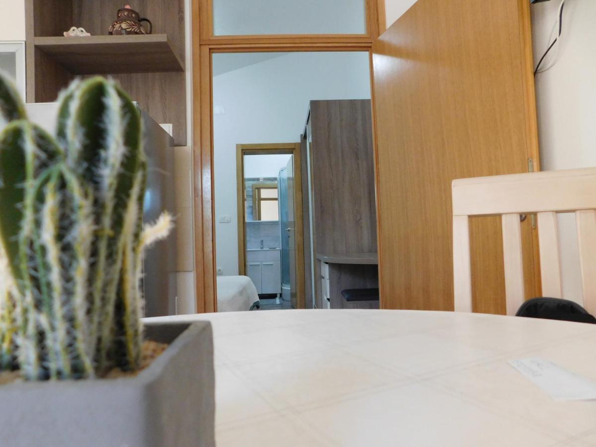 Apartments Zile Starigrad Paklenica Luaran gambar